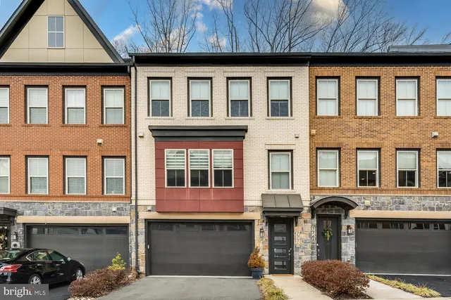 $3,850 | 7770 Belvale Drive, Alexandria, VA 22315