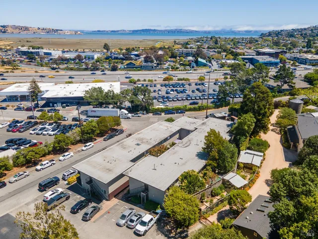 $8,500,000 | 801 Meadowsweet Drive, Corte Madera, CA 94925