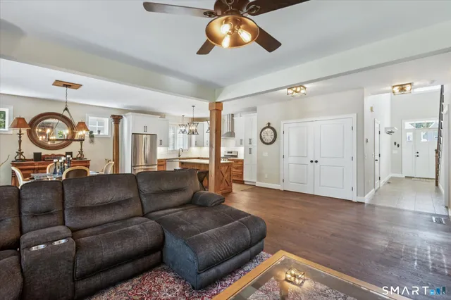 $698,600 | 51 Hendricks Lane, Simsbury, CT 06070