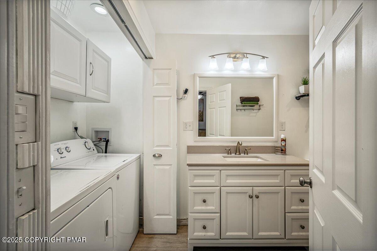 1591 Clover Road Long Pond, PA 18334 - Photo 11 of 44 22-HomeView_Media-1591_Clover_Rd