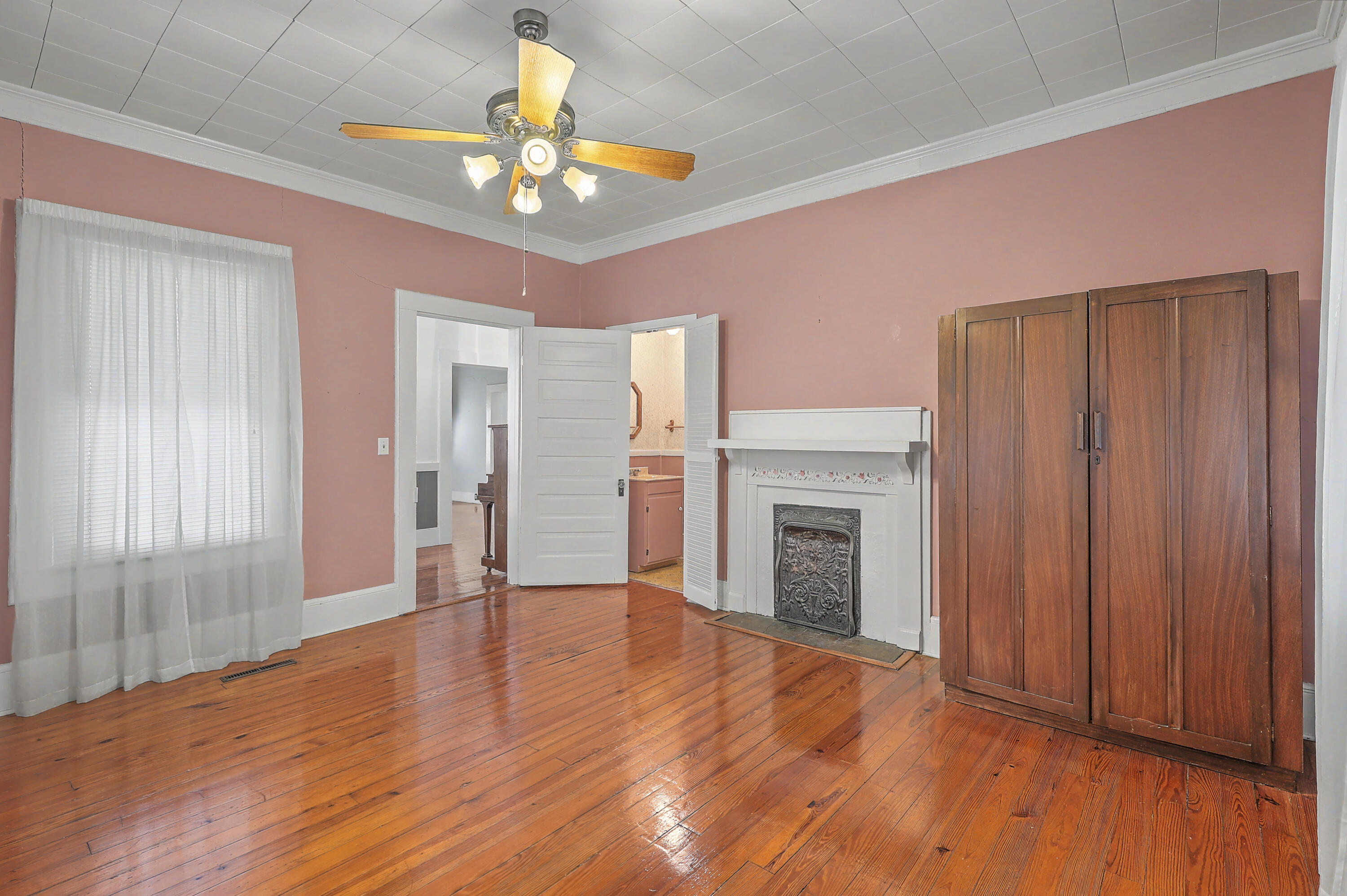 427 Carn Street Walterboro, SC 29488 - Photo 12 of 46 12_0W7A4780_1_2_3_4_5_6