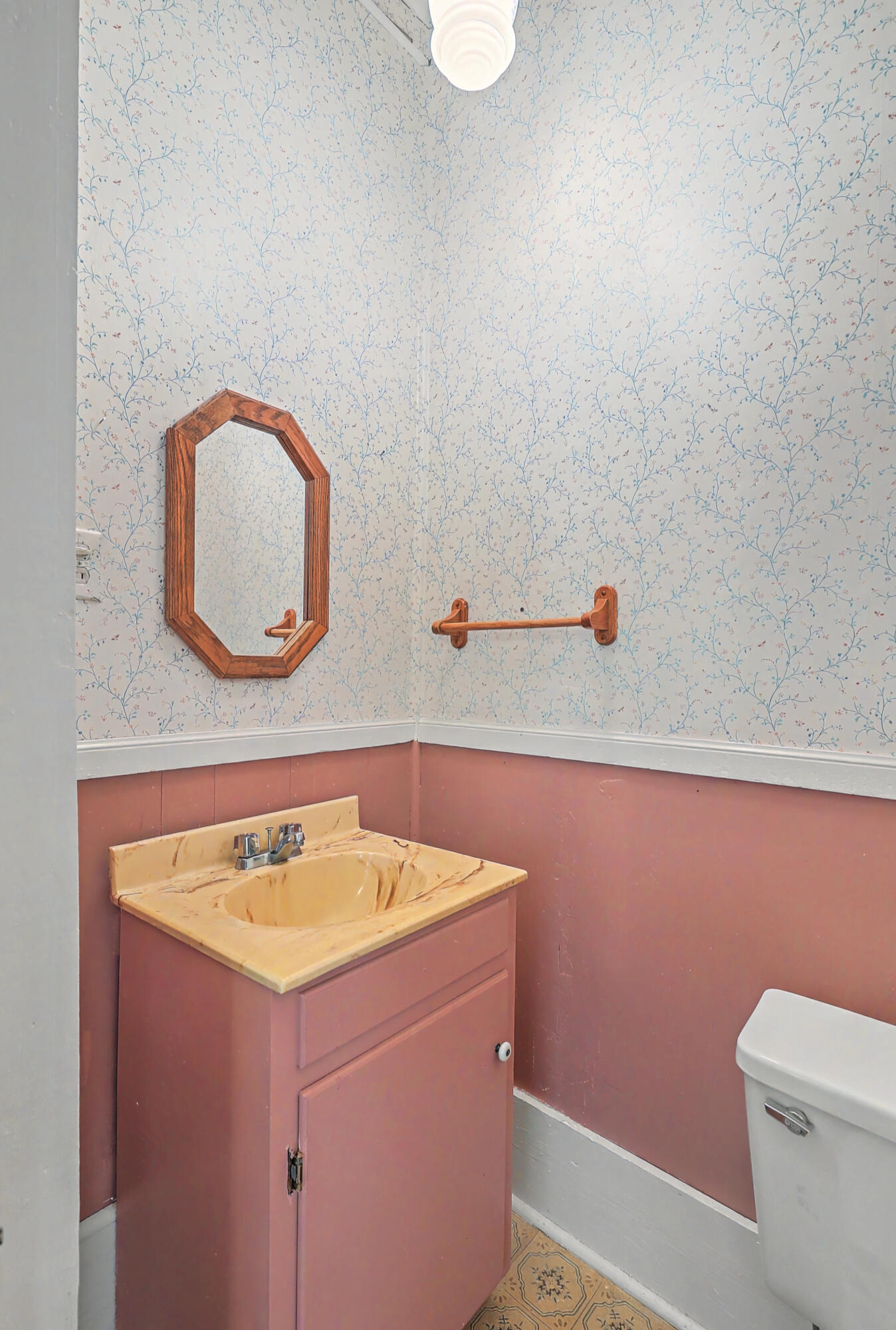 427 Carn Street Walterboro, SC 29488 - Photo 13 of 46 13_0W7A4787_88_89_90_91_92_93