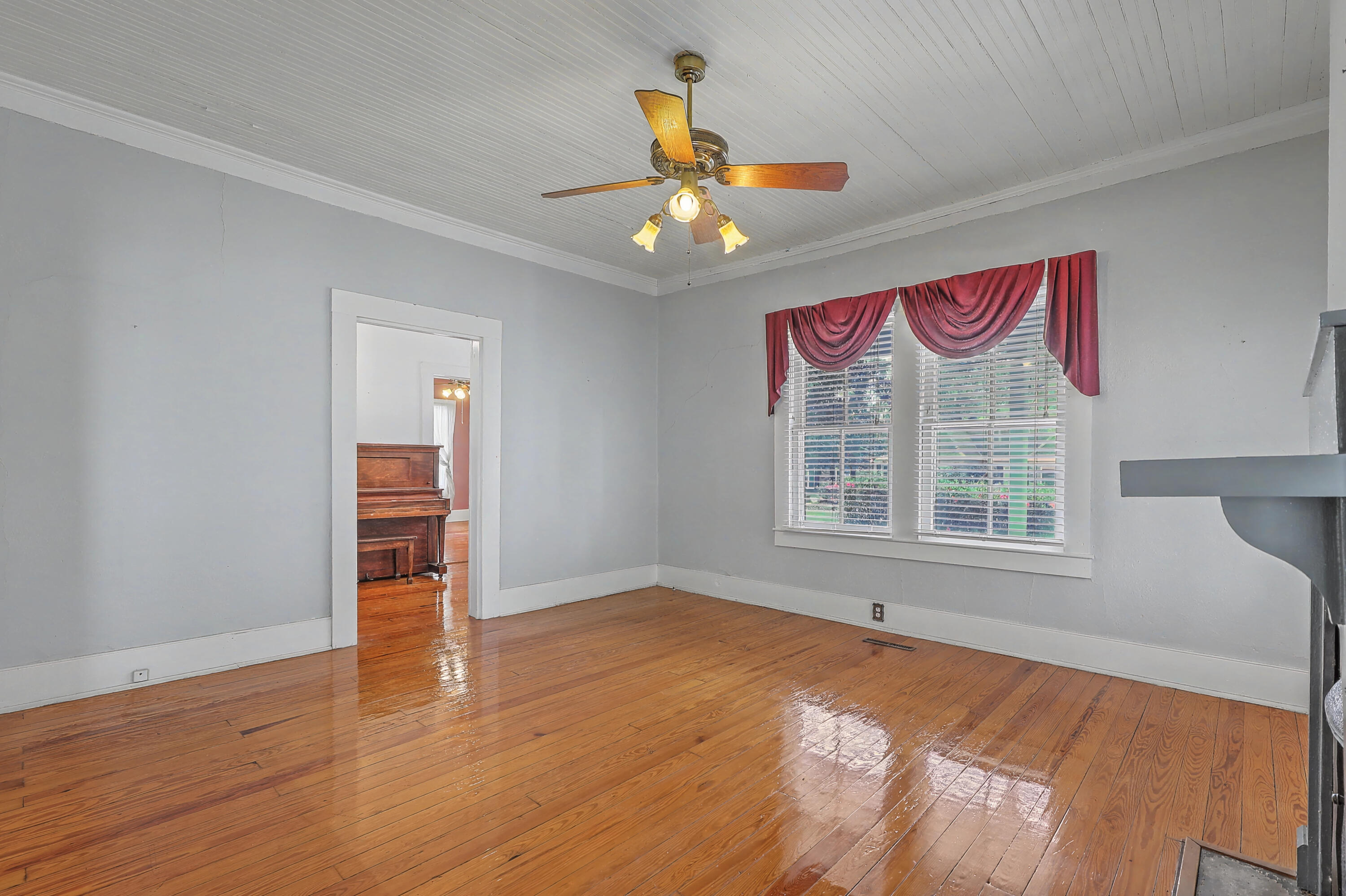 427 Carn Street Walterboro, SC 29488 - Photo 19 of 46 19_0W7A4829_30_31_32_33_34_35