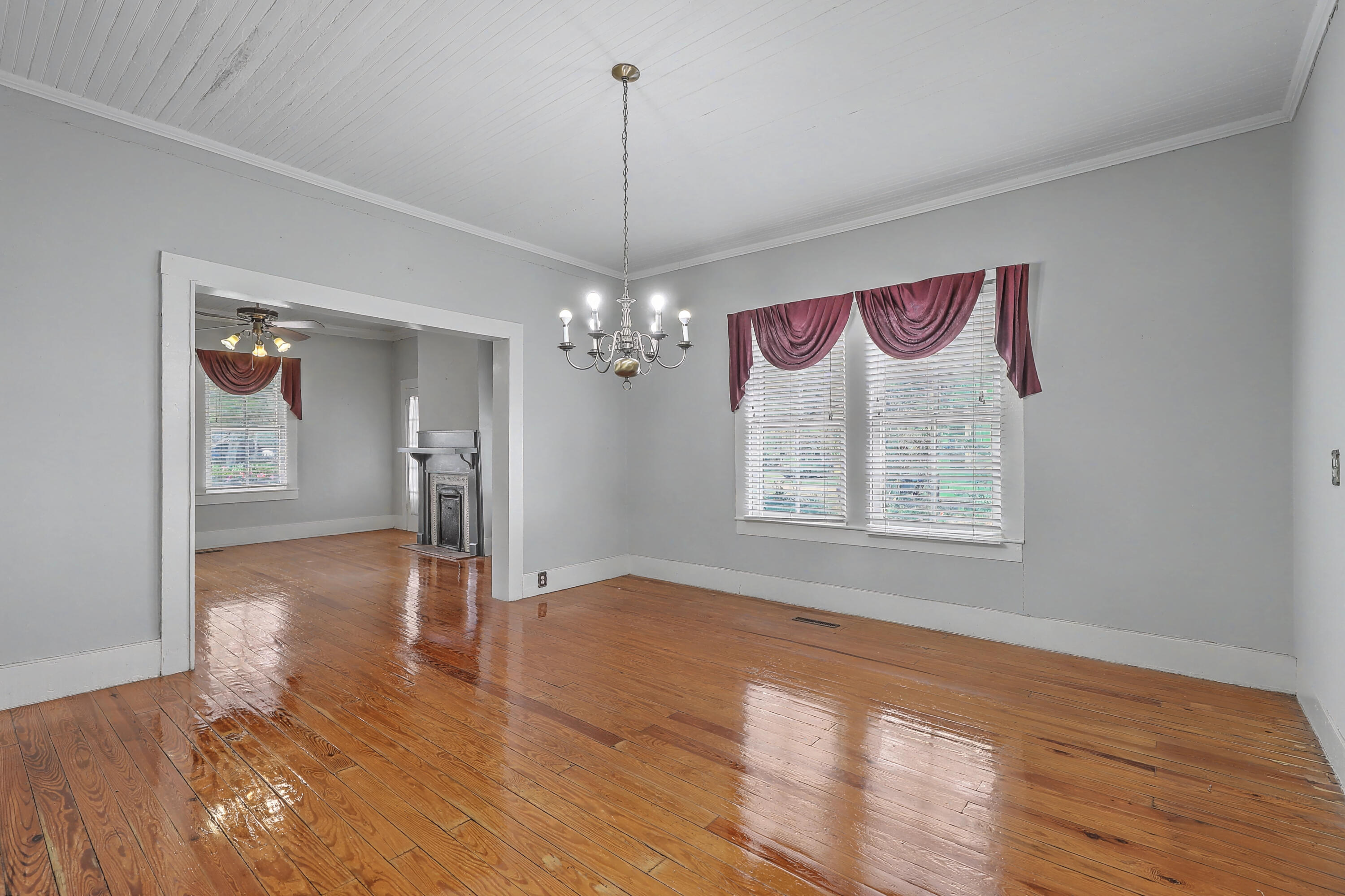 427 Carn Street Walterboro, SC 29488 - Photo 21 of 46 21_0W7A4843_4_5_6_7_8_9