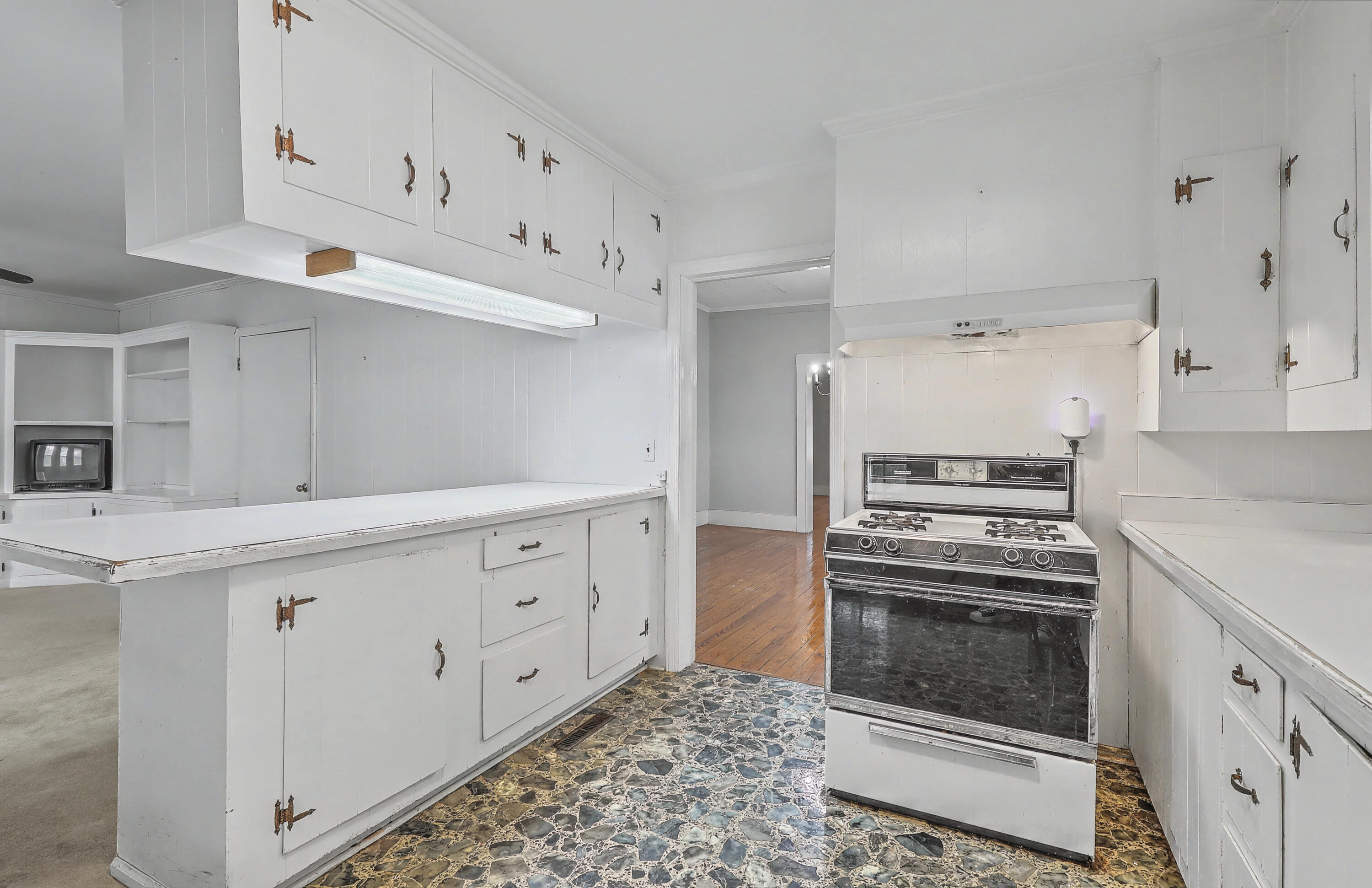 427 Carn Street Walterboro, SC 29488 - Photo 25 of 46 25_0W7A4871_2_3_4_5_6_7