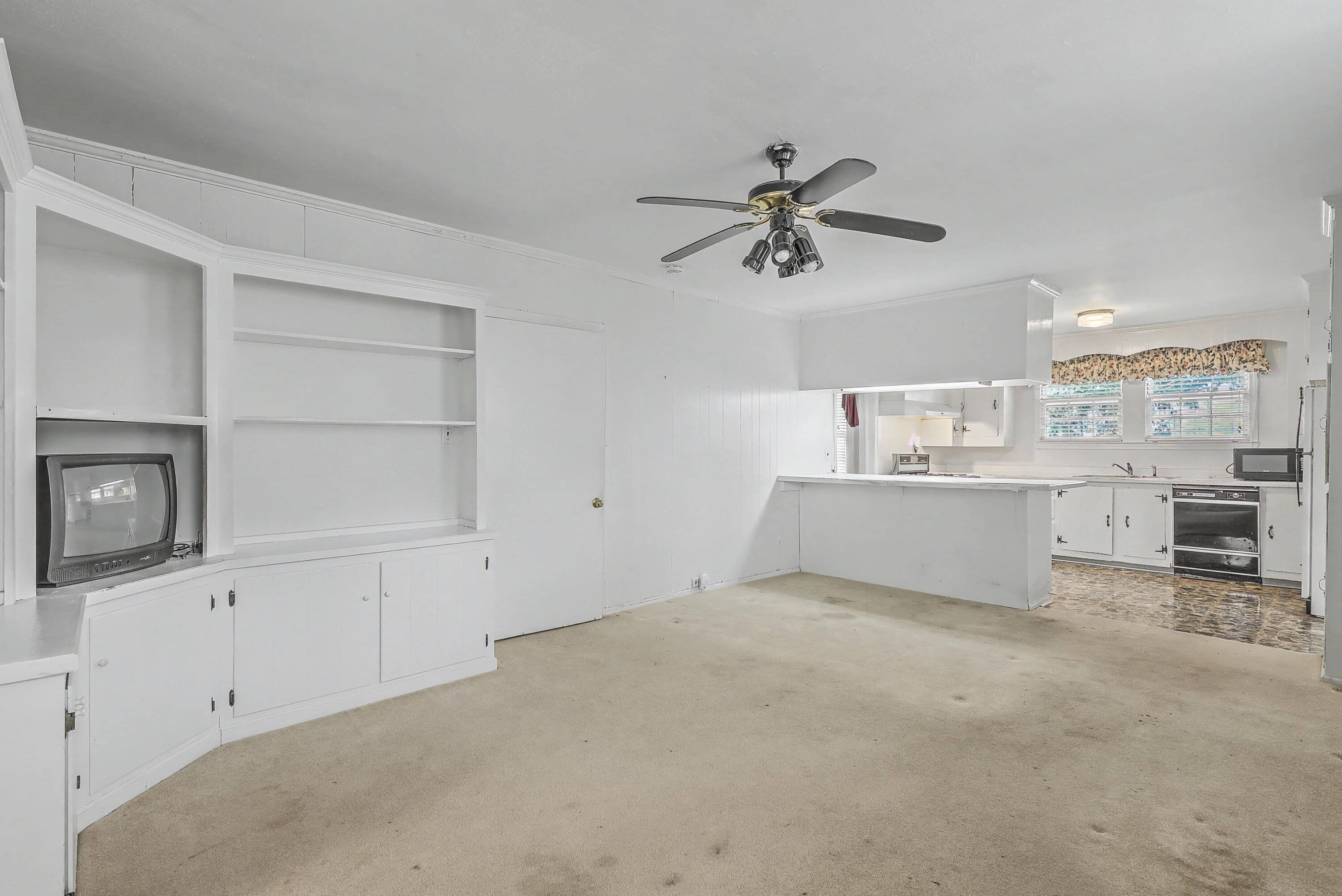 427 Carn Street Walterboro, SC 29488 - Photo 29 of 46 29_0W7A4899_900_901_902_903_904_905