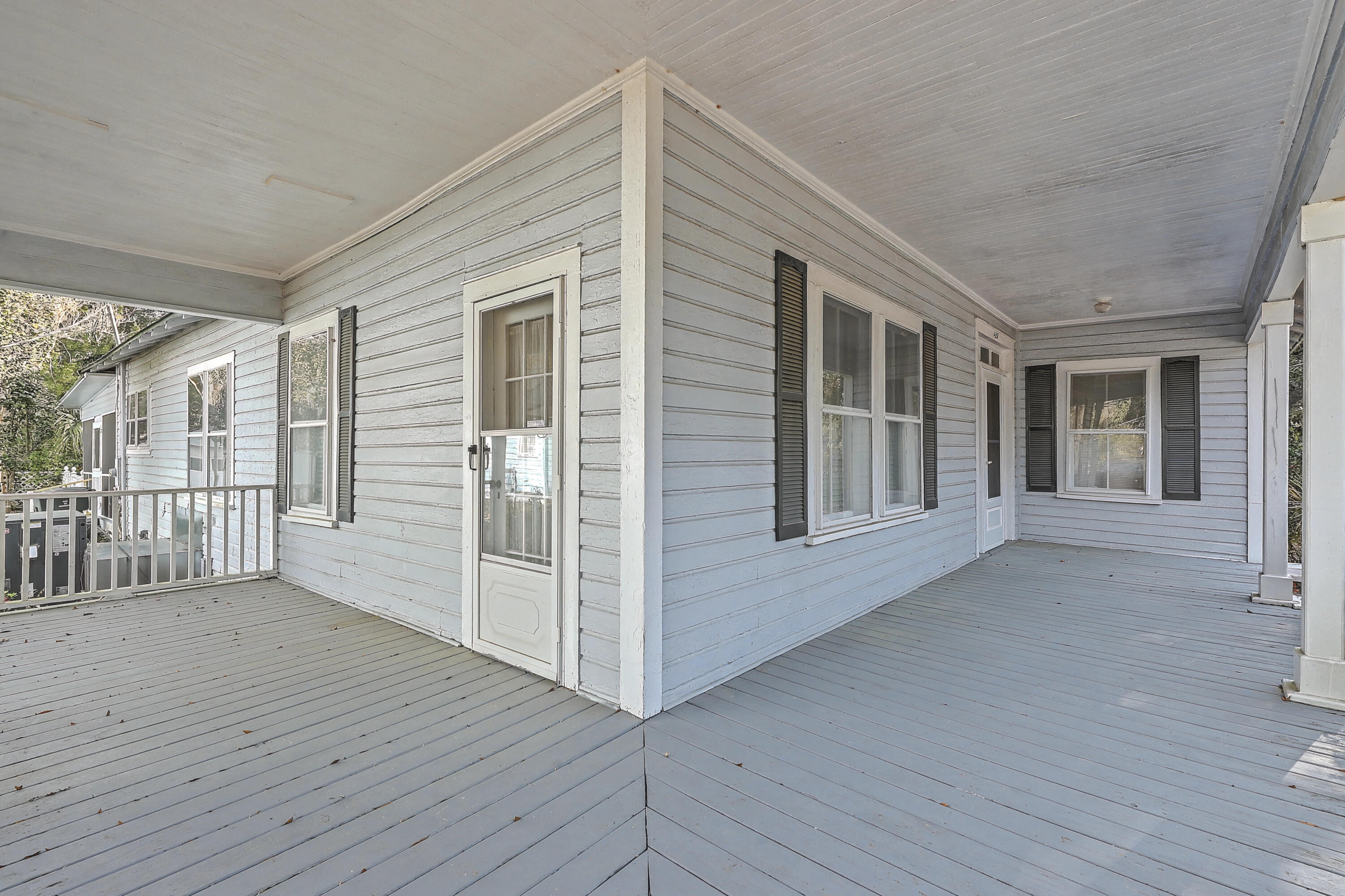 427 Carn Street Walterboro, SC 29488 - Photo 5 of 46 05_0W7A4731_2_3_4_5_6_7