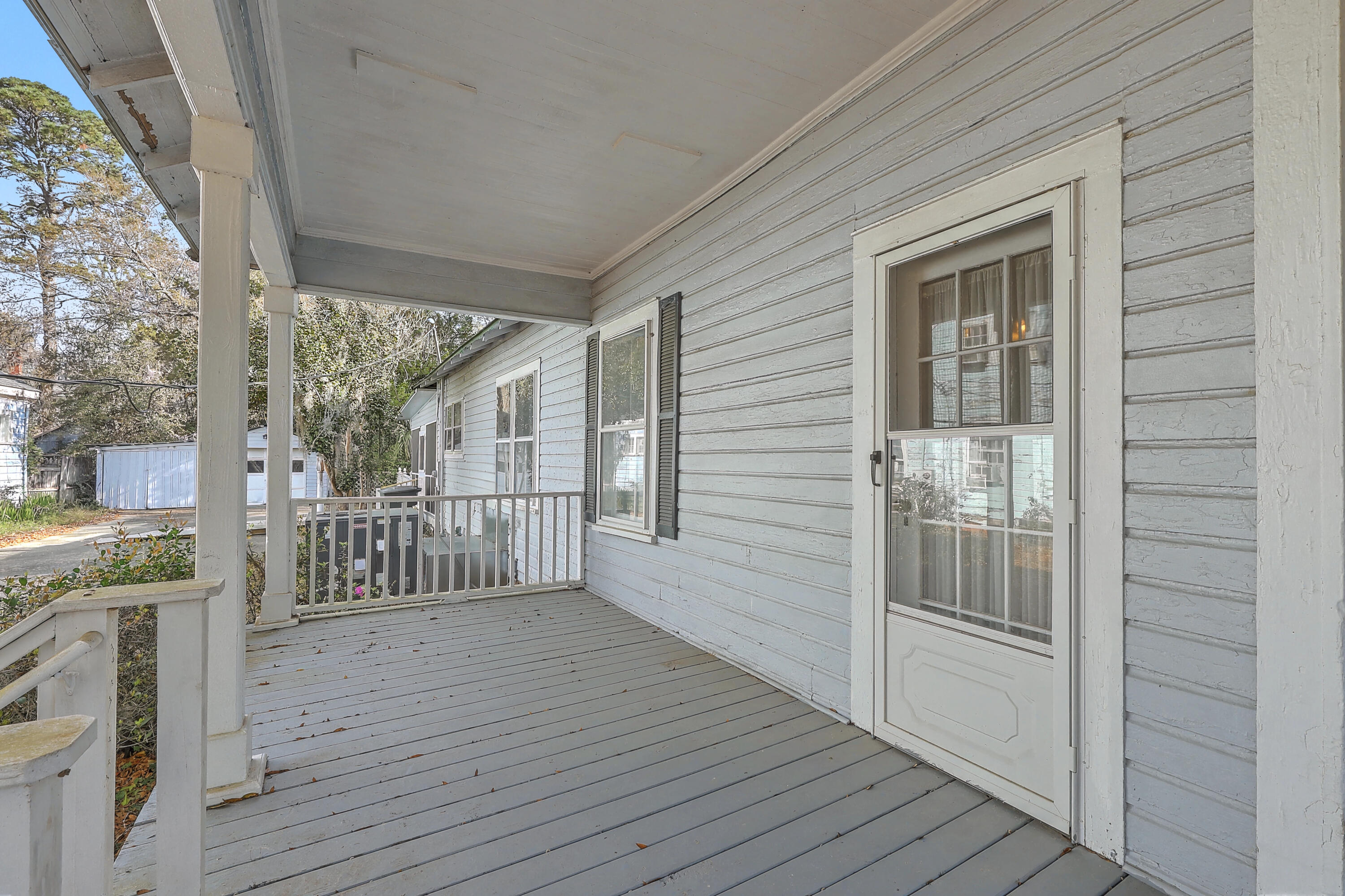 427 Carn Street Walterboro, SC 29488 - Photo 6 of 46 06_0W7A4738_39_40_41_42_43_44
