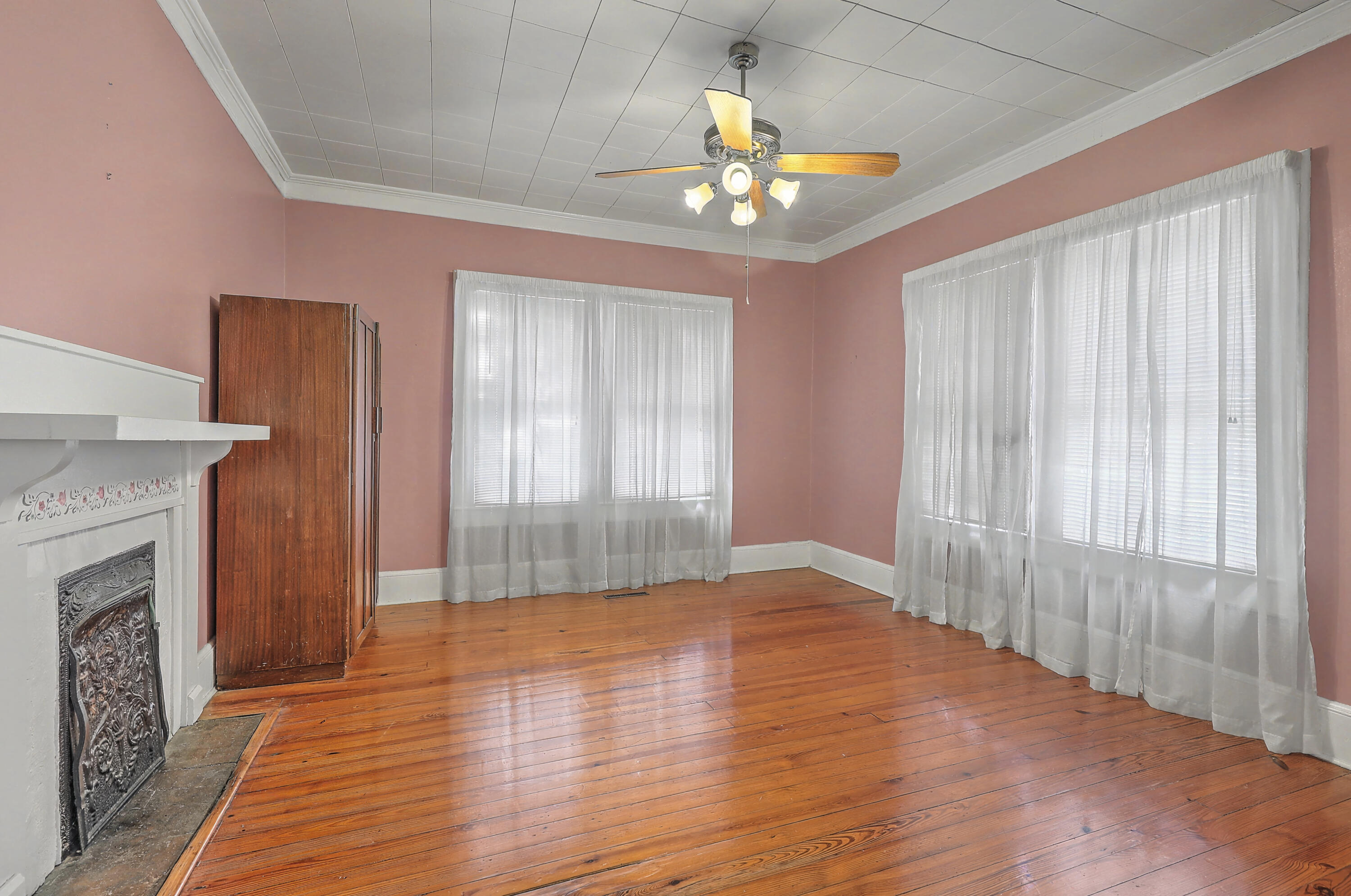 427 Carn Street Walterboro, SC 29488 - Photo 10 of 46 10_0W7A4766_67_68_69_70_71_72