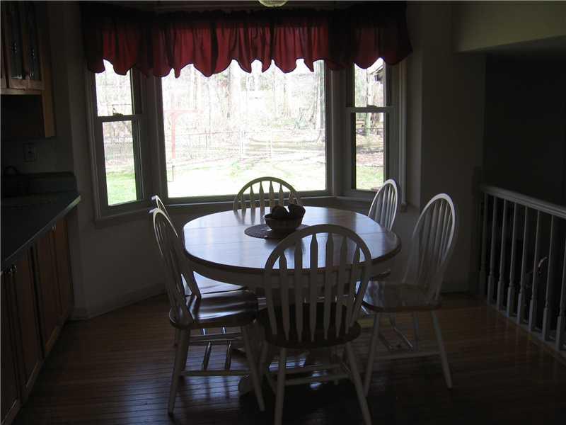 8333 Rahke Road Indianapolis, IN 46217 - Photo 9 of 10 Gallery Image 9