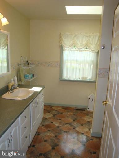 731 Petersburg Road Davidsonville, MD 21035 - Photo 10 of 16 Master Bath