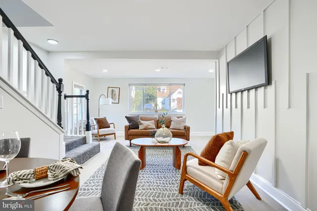 $323,895 | 212 North Marlyn Avenue, Essex, MD 21221