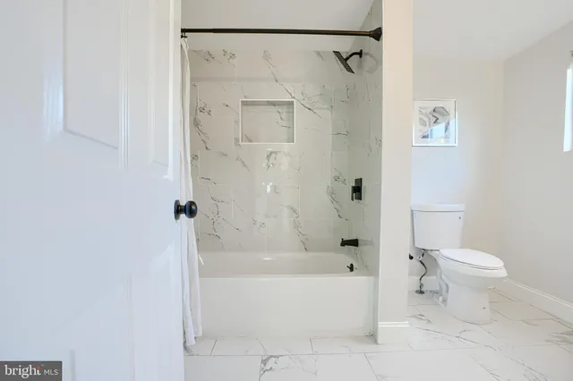 $323,895 | 212 North Marlyn Avenue, Essex, MD 21221