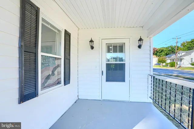 $323,895 | 212 North Marlyn Avenue, Essex, MD 21221