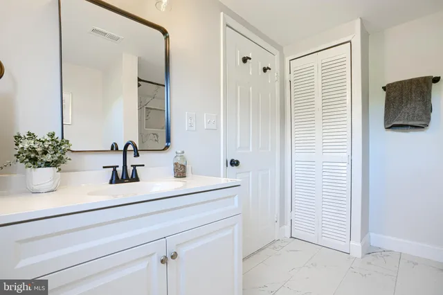 $323,895 | 212 North Marlyn Avenue, Essex, MD 21221