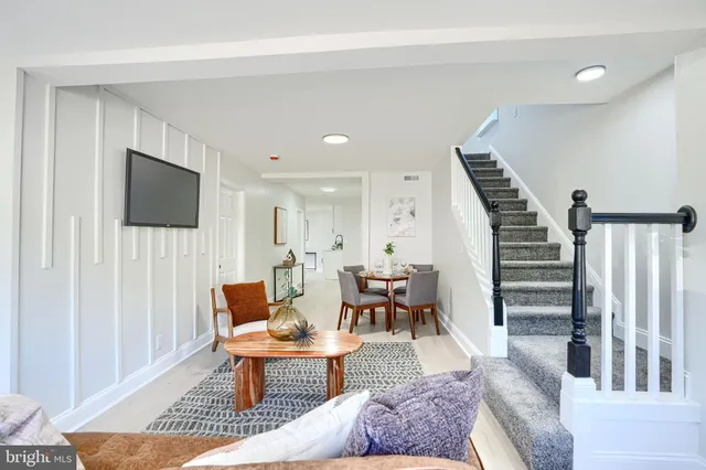 $323,895 | 212 North Marlyn Avenue, Essex, MD 21221