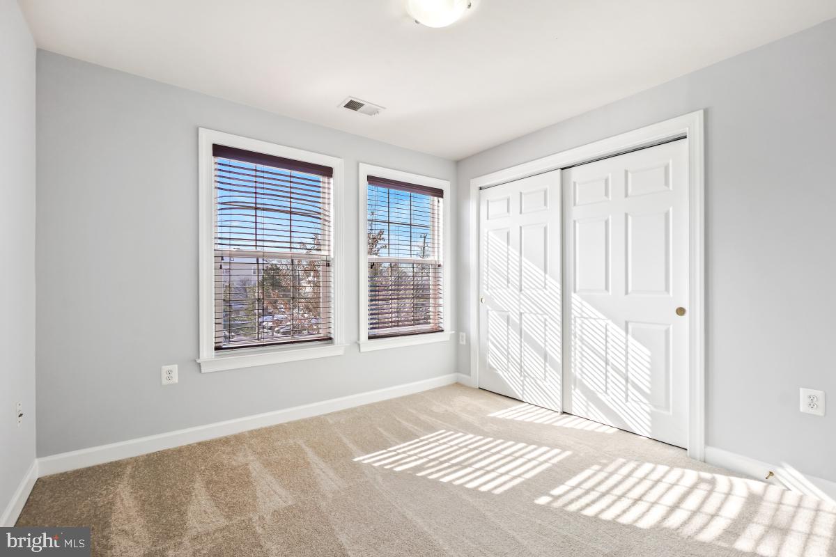 13675 Venturi Lane, Unit 233 Herndon, VA 20171 - Photo 15 of 30 Bed Room 1
