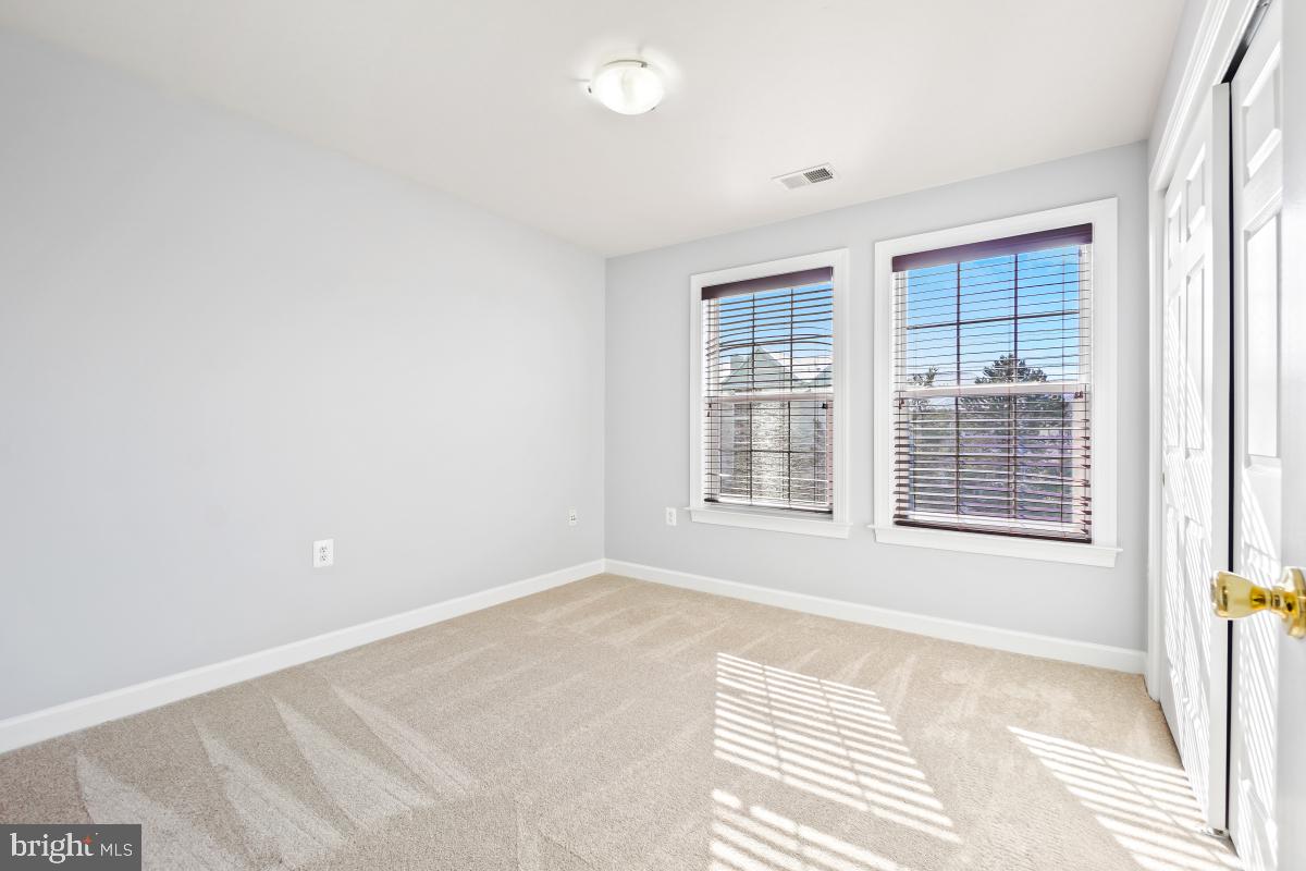 13675 Venturi Lane, Unit 233 Herndon, VA 20171 - Photo 16 of 30 Bed Room 1