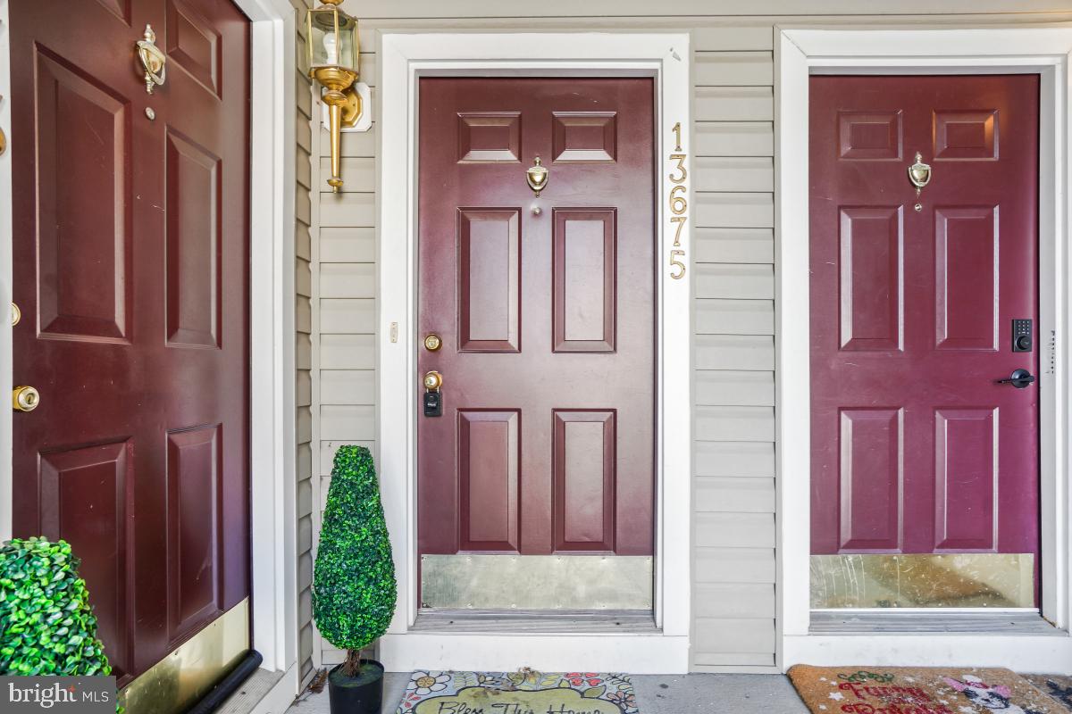 13675 Venturi Lane, Unit 233 Herndon, VA 20171 - Photo 2 of 30 Main Entrance