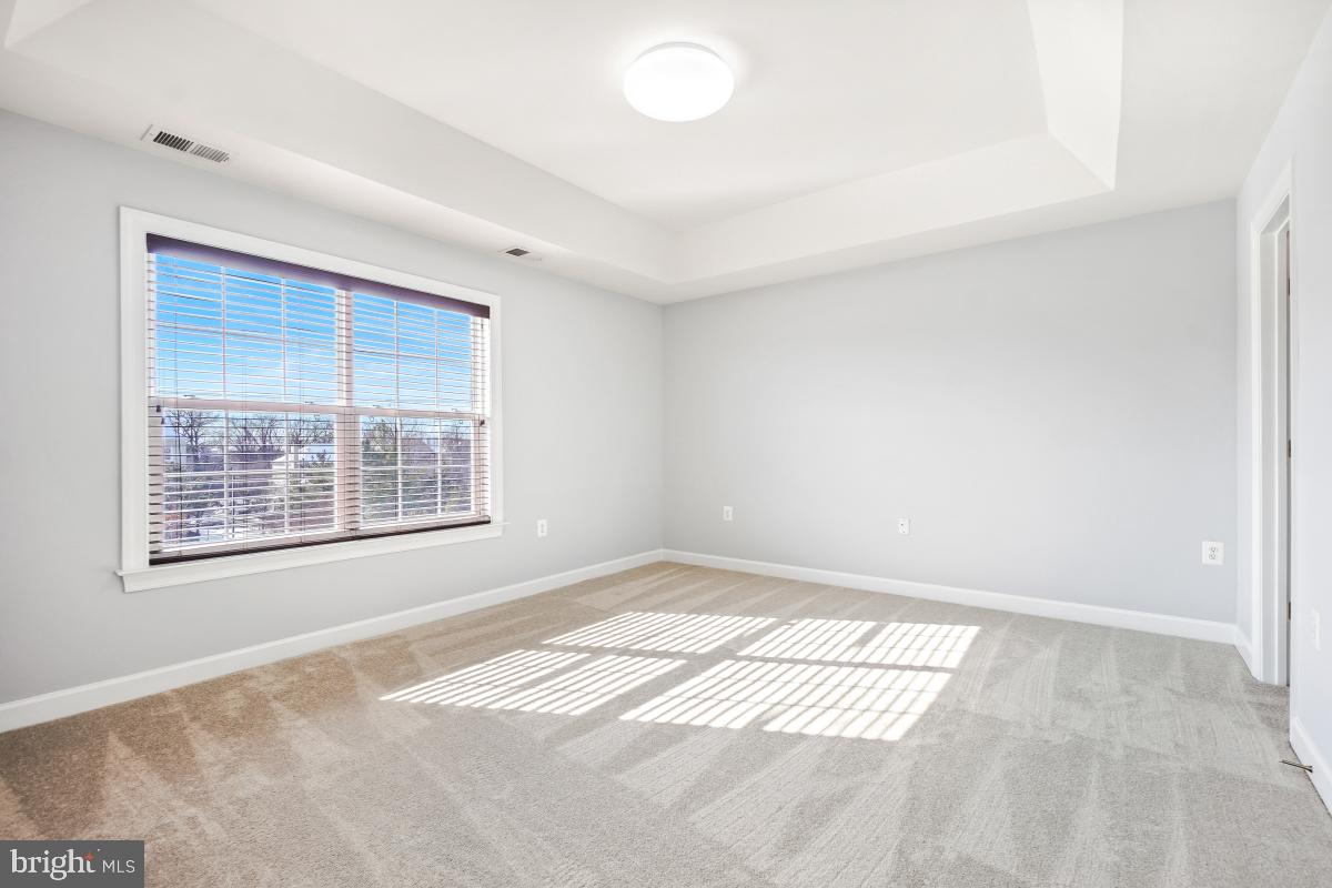 13675 Venturi Lane, Unit 233 Herndon, VA 20171 - Photo 21 of 30 Master Bedroom