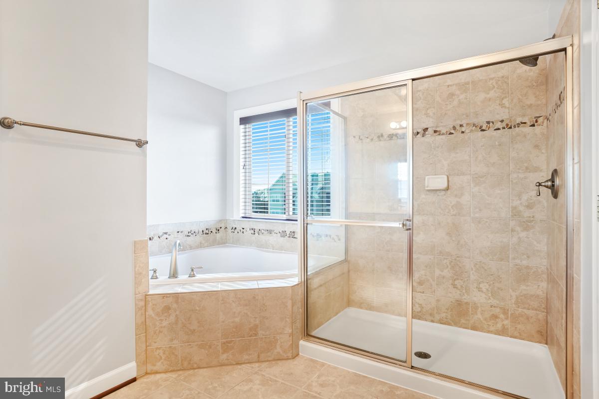 13675 Venturi Lane, Unit 233 Herndon, VA 20171 - Photo 25 of 30 Master Bath