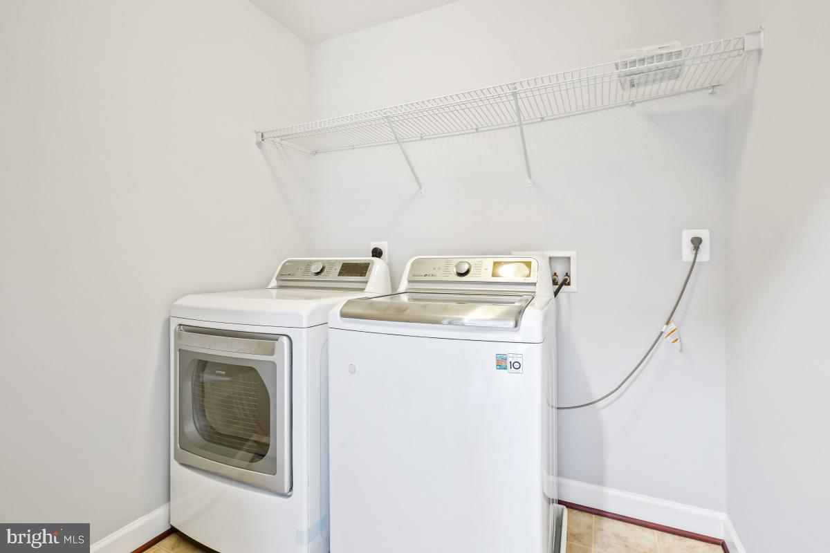 13675 Venturi Lane, Unit 233 Herndon, VA 20171 - Photo 27 of 30 Laundry