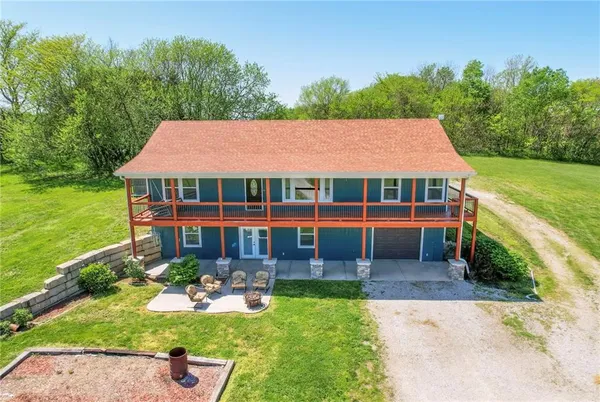 $569,900 | 30960 Somerset Road, Paola, KS 66071
