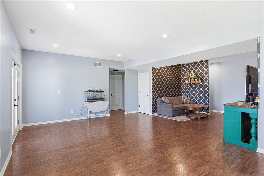 30960 Somerset Road Paola, KS 66071 - Photo 34 of 38