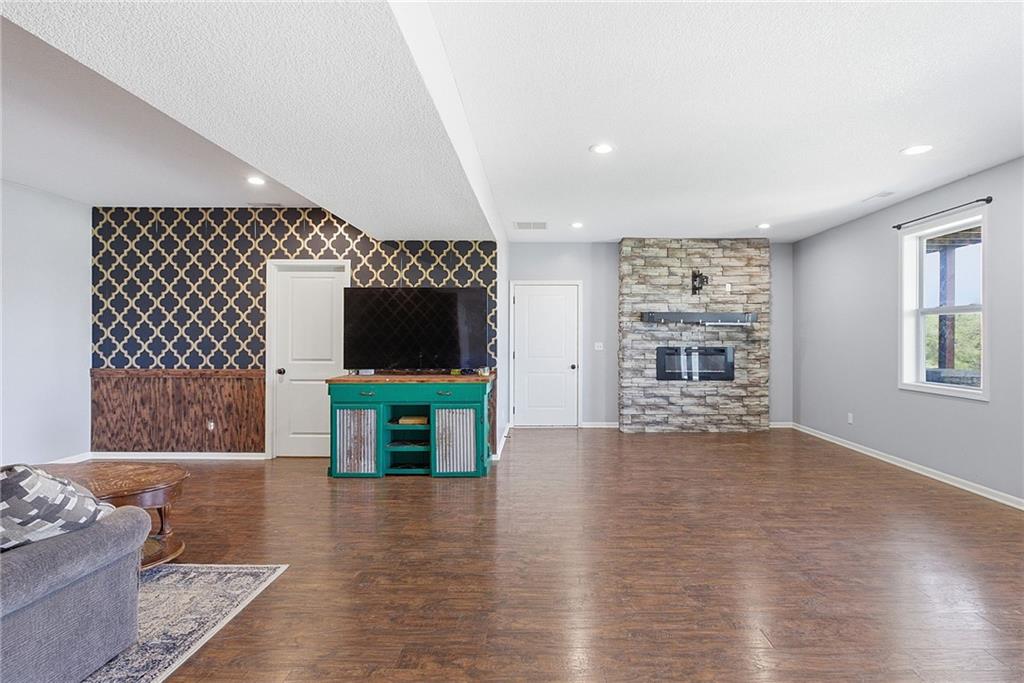 30960 Somerset Road Paola, KS 66071 - Photo 36 of 38