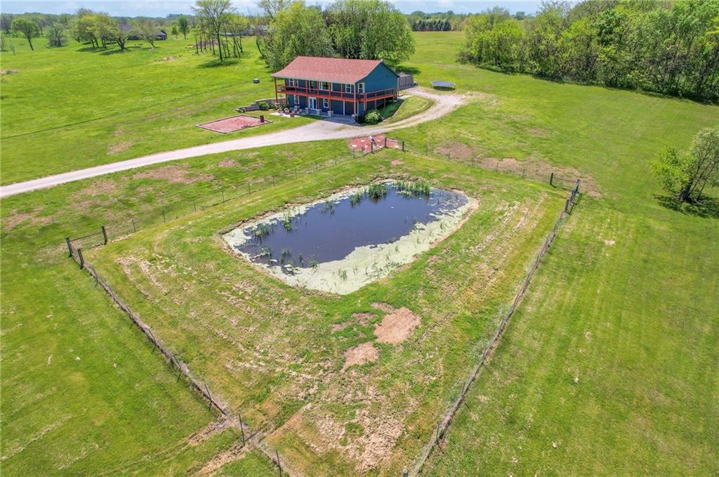 30960 Somerset Road Paola, KS 66071 - Photo 8 of 38
