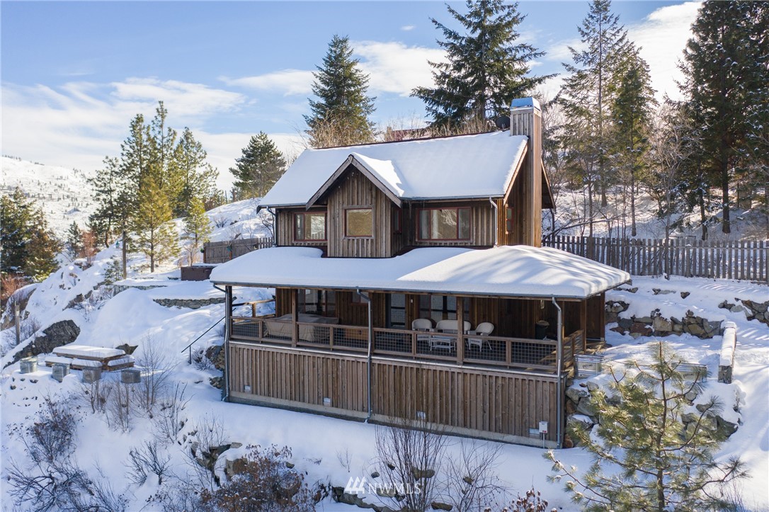 16648 South Lakeshore Road Chelan, WA 98816 - Photo 1 of 24 Gallery Image 1