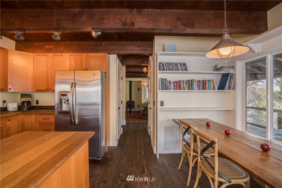 16648 South Lakeshore Road Chelan, WA 98816 - Photo 14 of 24 Gallery Image 14