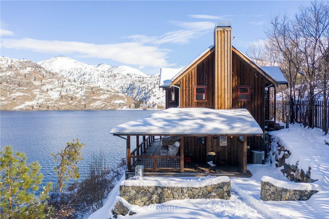 16648 South Lakeshore Road Chelan, WA 98816 - Photo 3 of 24 Gallery Image 3