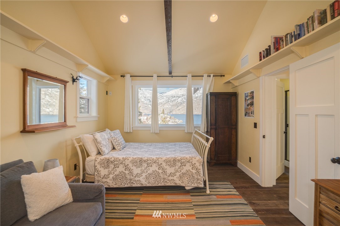 16648 South Lakeshore Road Chelan, WA 98816 - Photo 21 of 24 Gallery Image 21