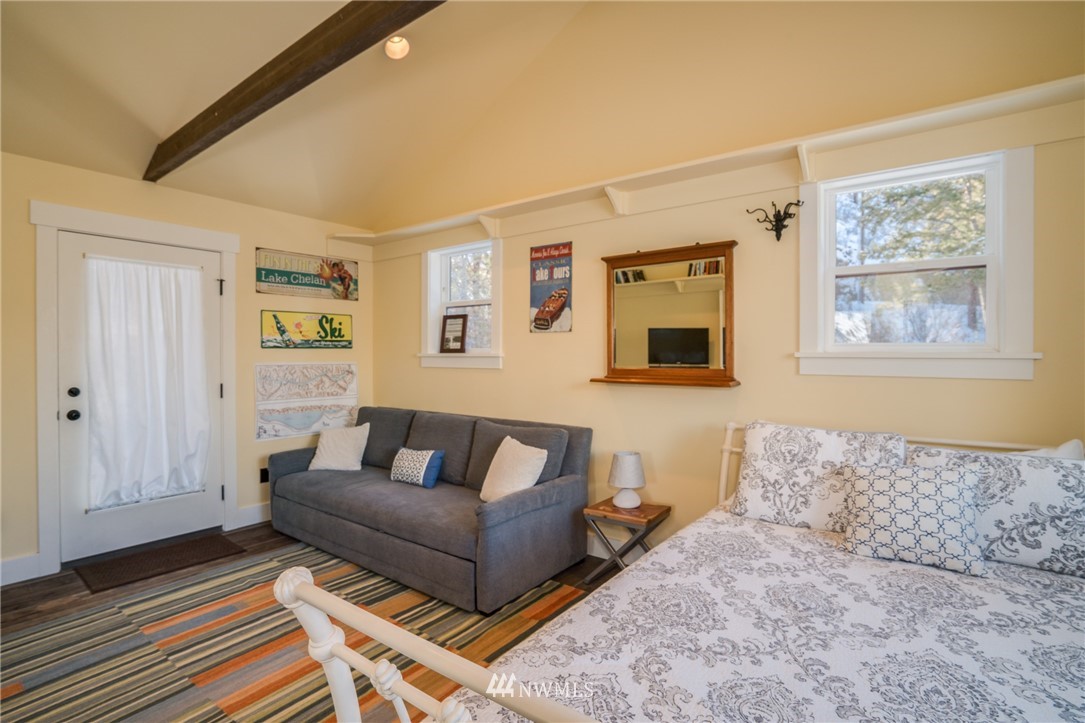 16648 South Lakeshore Road Chelan, WA 98816 - Photo 22 of 24 Gallery Image 22