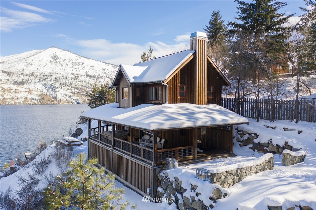 16648 South Lakeshore Road Chelan, WA 98816 - Photo 4 of 24 Gallery Image 4