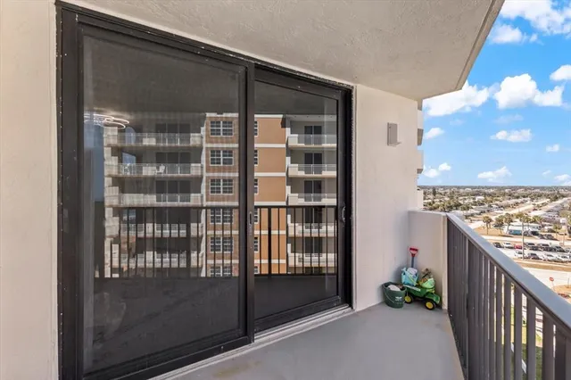 $335,000 | 1415 Ocean Shore Boulevard, Unit 805, Ormond Beach, FL 32176