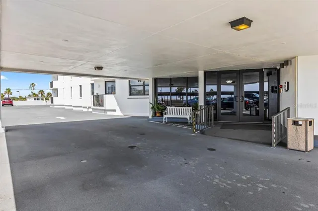 $335,000 | 1415 Ocean Shore Boulevard, Unit 805, Ormond Beach, FL 32176