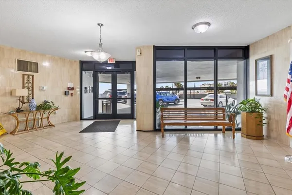 $335,000 | 1415 Ocean Shore Boulevard, Unit 805, Ormond Beach, FL 32176