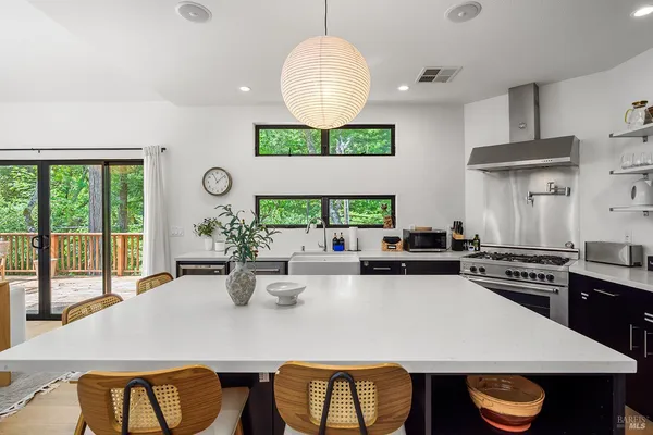 $1,400,000 | 2563 Mill Creek Road, Healdsburg, CA 95448