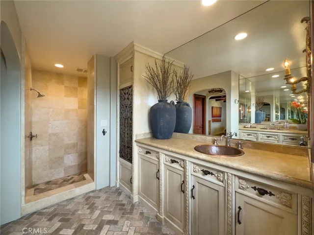 $6,995,000 | 1330 Temple Hills Drive, Laguna Beach, CA 92651