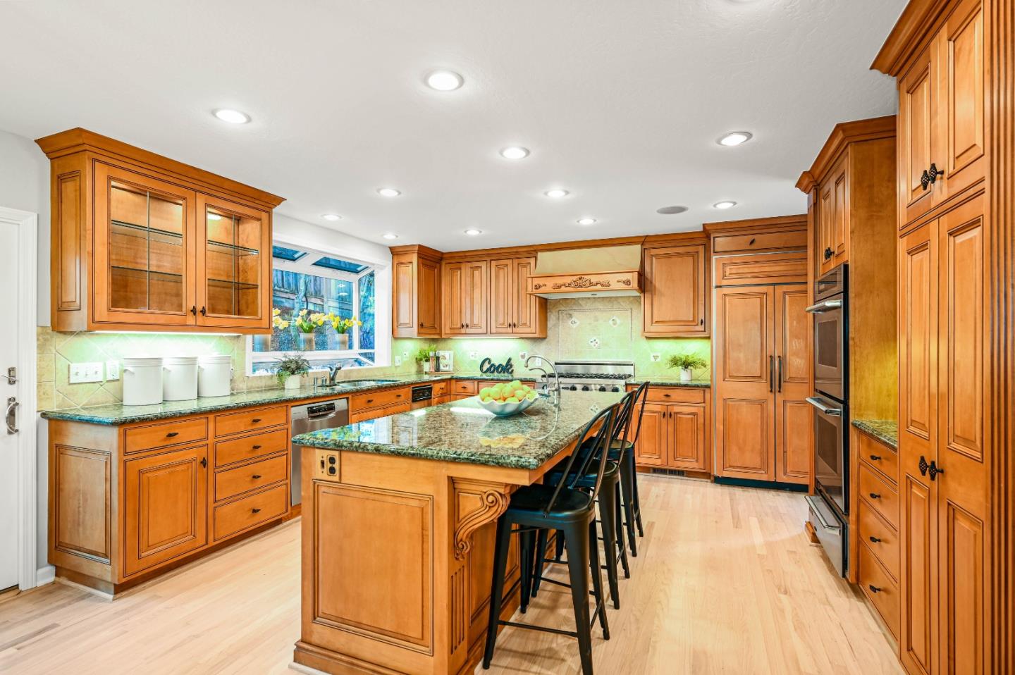 137 Worcester Loop Los Gatos, CA 95030 - Photo 20 of 65