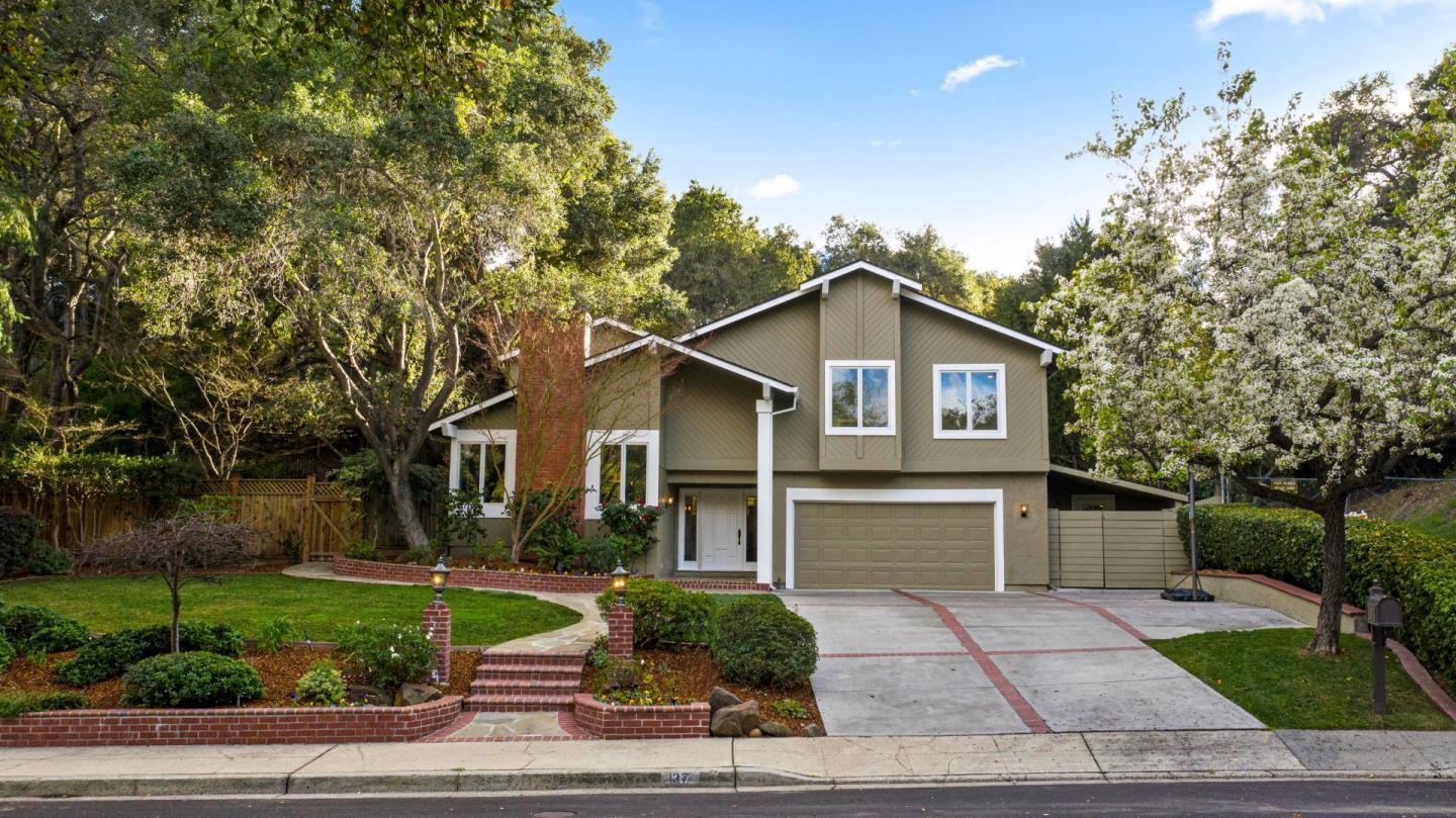137 Worcester Loop Los Gatos, CA 95030 - Photo 2 of 65