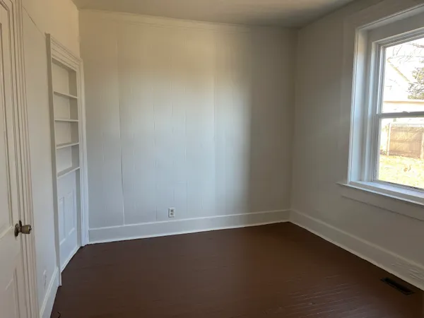 $200,000 | 404-406 East Prospect Terrace, Freeport, IL 61032