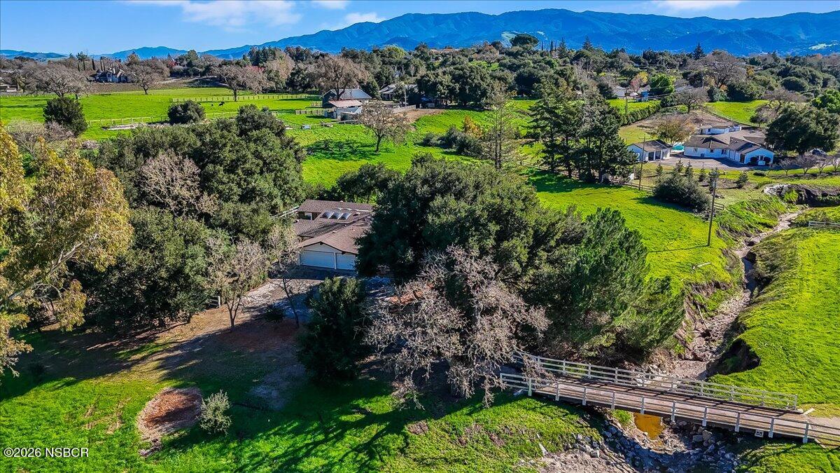 1360 Quail Ridge Road Solvang, CA 93463 - Photo 5 of 36 5