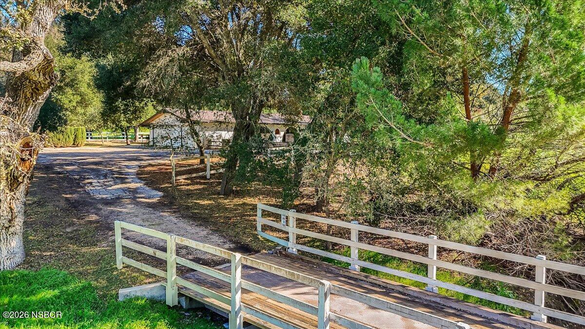 1360 Quail Ridge Road Solvang, CA 93463 - Photo 6 of 36 6