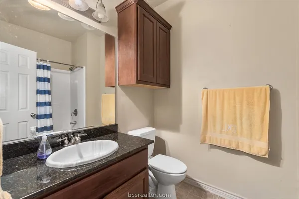 $1,995 | 537 Forest Dr Loop, College Station, TX 77840