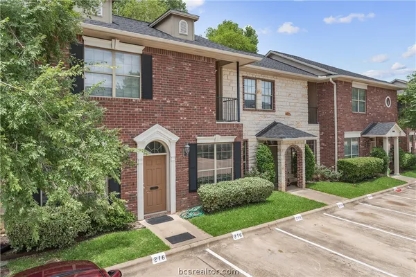 $1,995 | 537 Forest Dr Loop, College Station, TX 77840