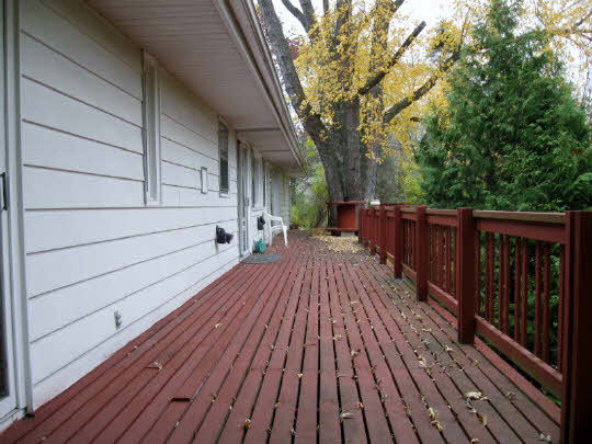 3215 North View Road Rockford, IL 61107 - Photo 10 of 11 a view of wooden deck