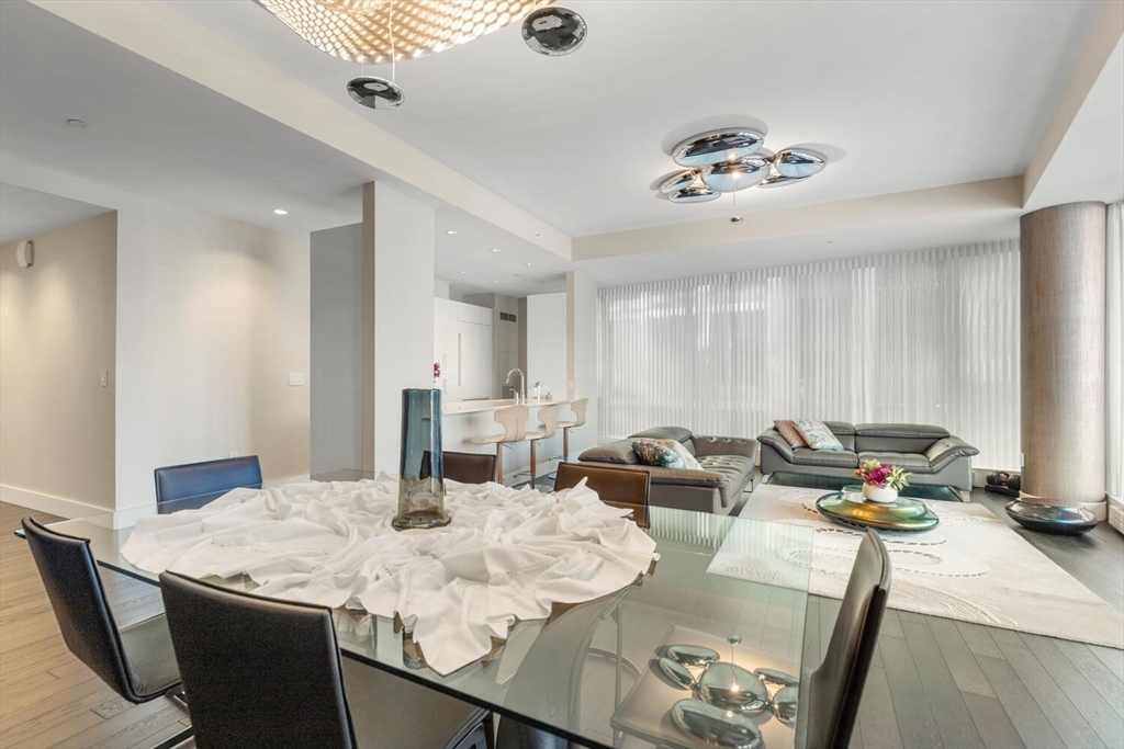 22 Liberty Drive, Unit 7M Boston, MA 02210 - Photo 11 of 42